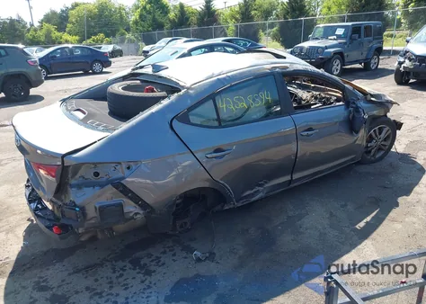 2018 Hyundai Elantra Value Edition z USA, uszkodzony, nr VIN 5NPD84LF6JH268346